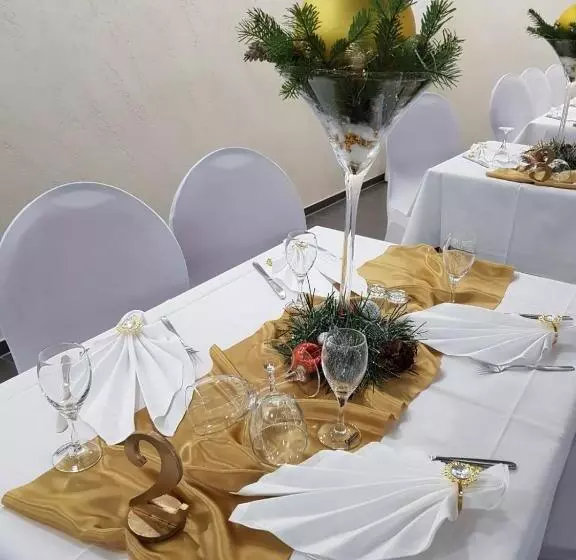 Hotelli Eventhaus Schamin