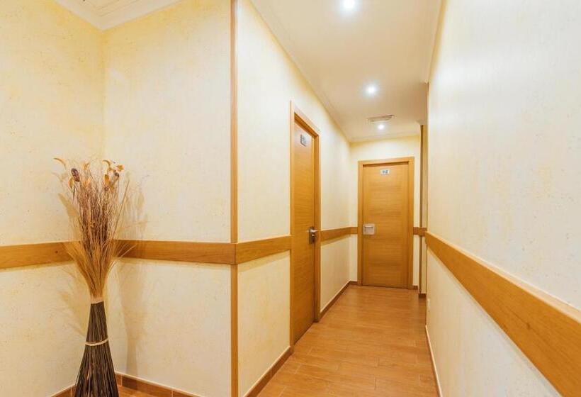 Отель Restaurante Cazador