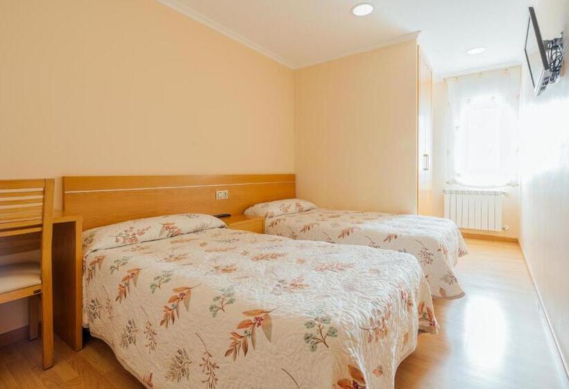 Отель Restaurante Cazador