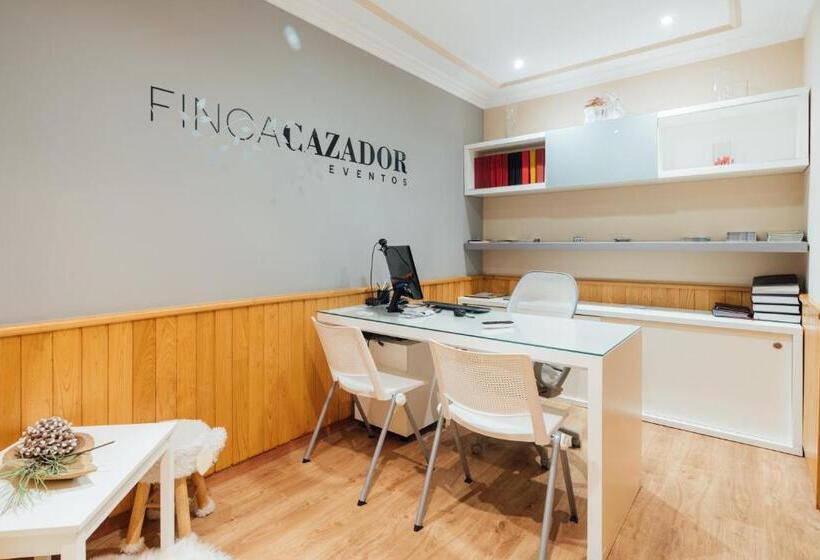 Отель Restaurante Cazador