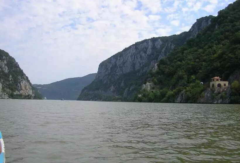 Majatalo Casa Sviniceană