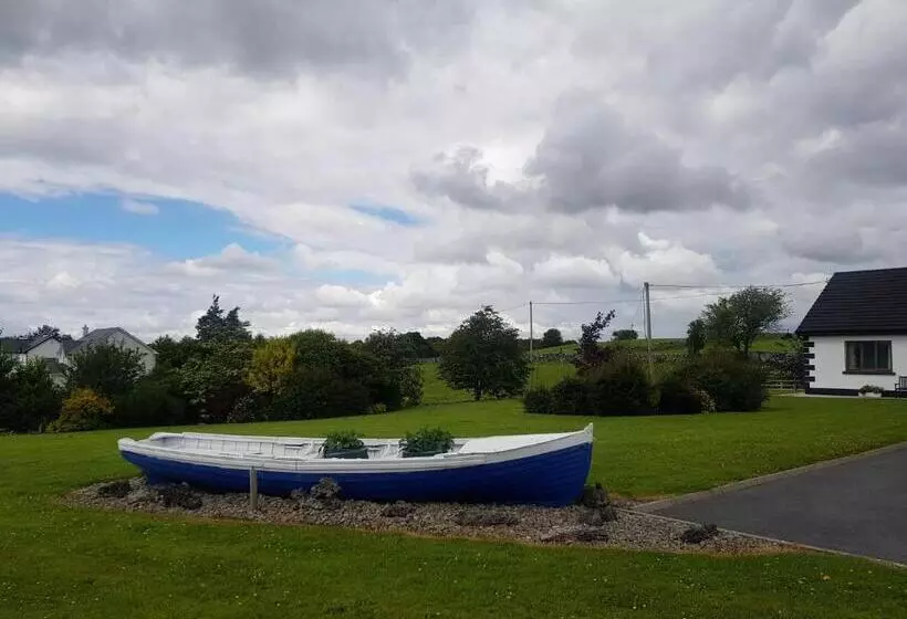 Majatalo Corrib View Lodge