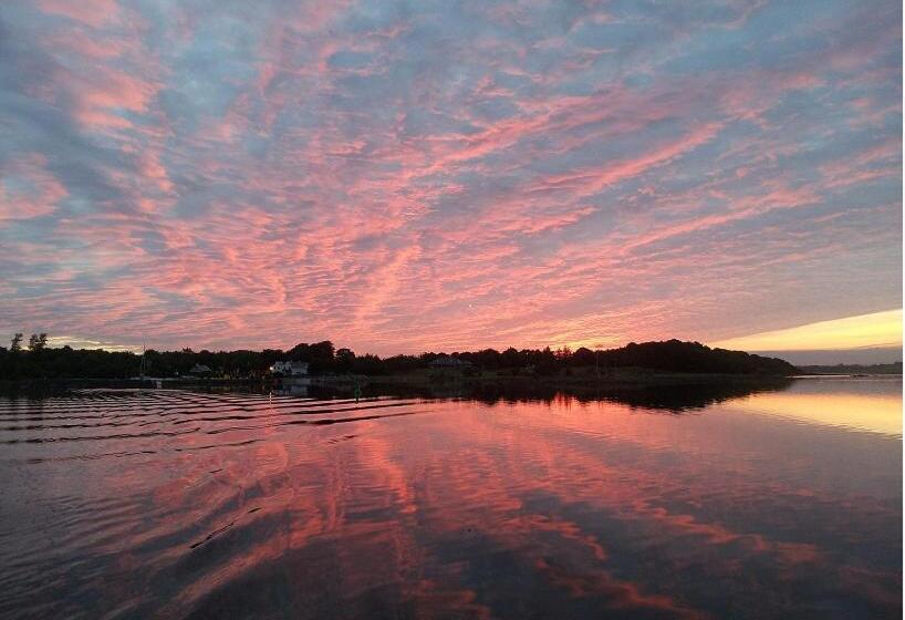 بنسيون Corrib View Lodge