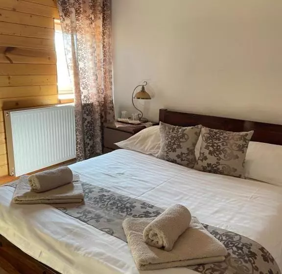 ペンション Granarollo Penzión Pizzeria