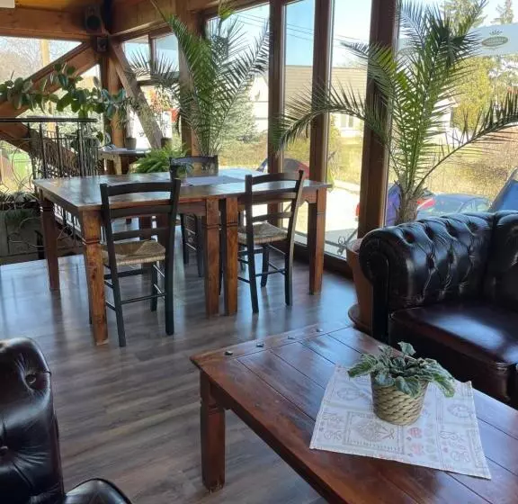 ペンション Granarollo Penzión Pizzeria