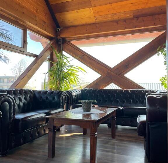 بنسيون Granarollo Penzión Pizzeria