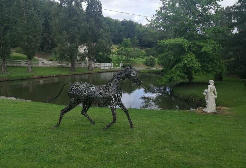 Пансион Le Jardin D Eau