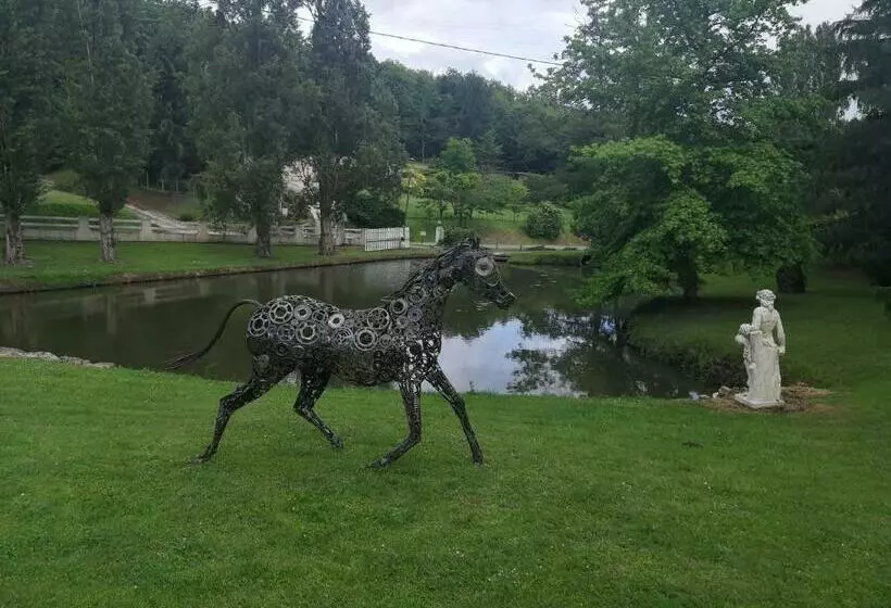 ペンション Le Jardin D Eau