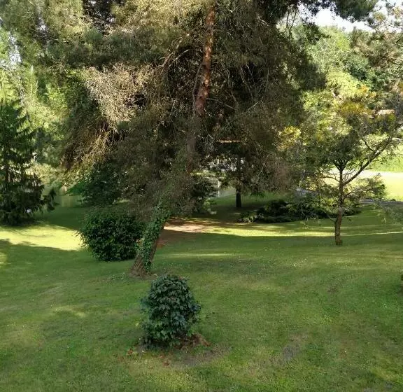 ペンション Le Jardin D Eau