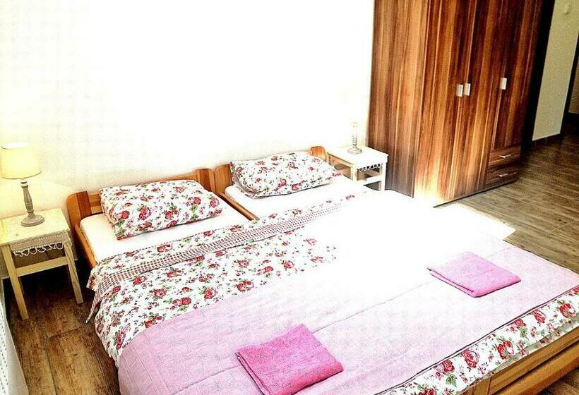 بنسيون Penzion A Vinarstvi Vavricek