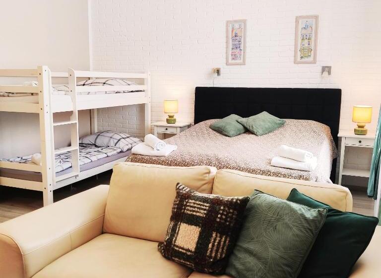 膳宿费 Penzion Stranny