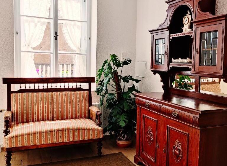 膳宿费 Penzion Stranny