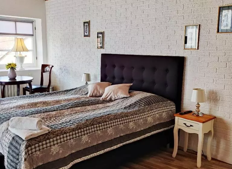 Majatalo Penzion Stranny