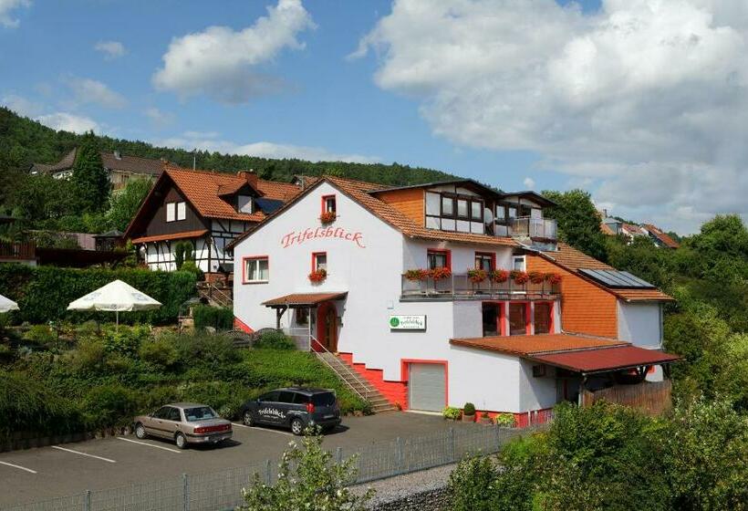 Pensão Gasthaus Trifelsblick