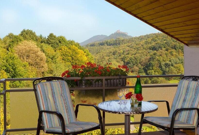 Pensão Gasthaus Trifelsblick