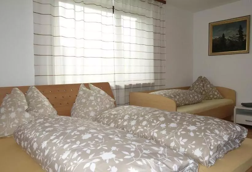 Retkeilymaja Wirtshaus Zum Stern