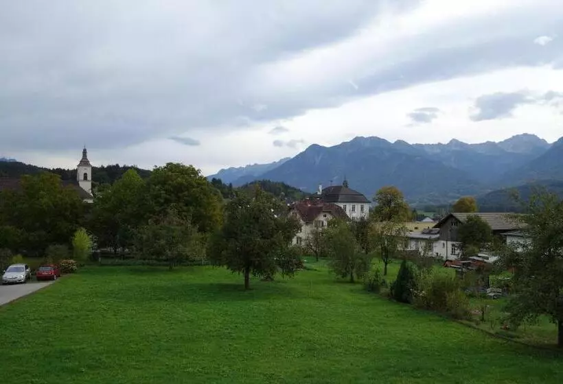 Retkeilymaja Wirtshaus Zum Stern