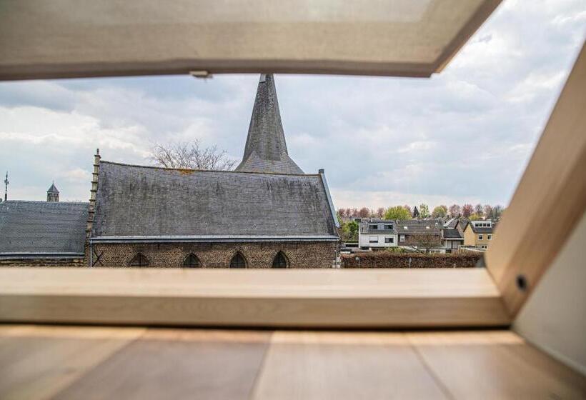 住宿加早餐  Landgoed Kasteel Limbricht