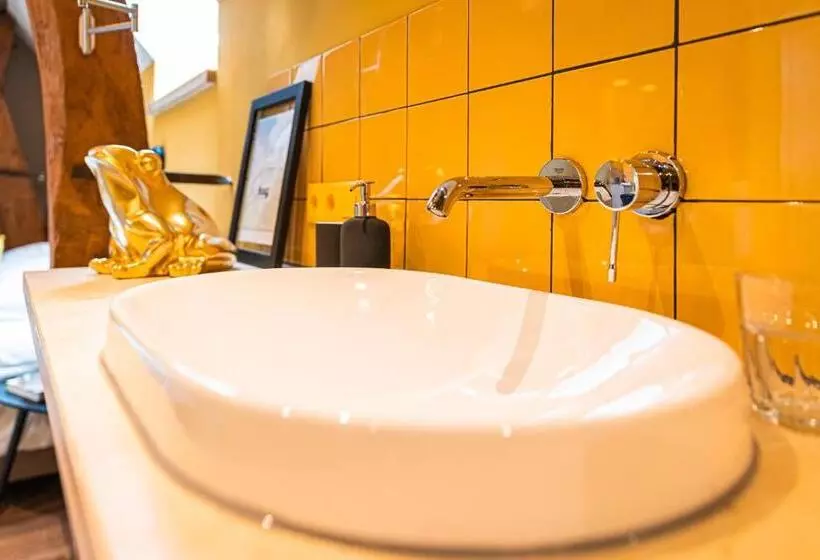 Aamiaismajoitus (B&B) Landgoed Kasteel Limbricht