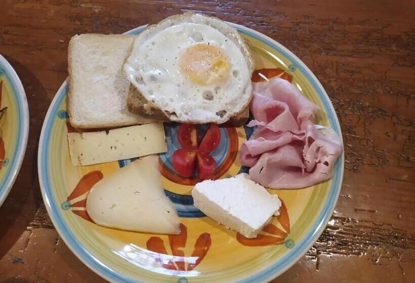 B&b La Corte Dei Cerri  Il Piccolo Chalet