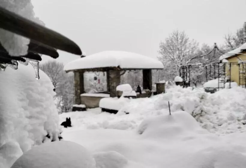 B&b La Corte Dei Cerri  Il Piccolo Chalet