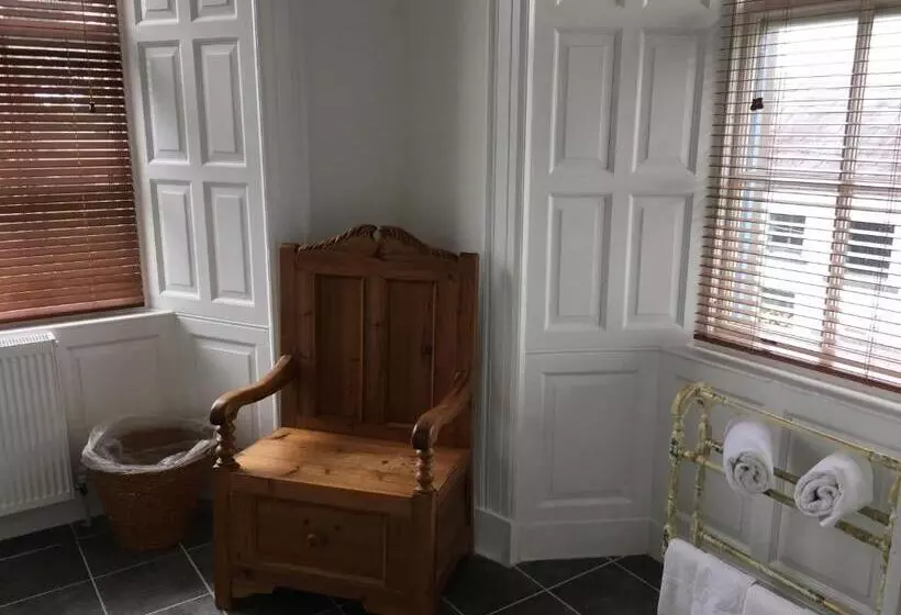 ベッドアンドブレックファースト Castlehacket House