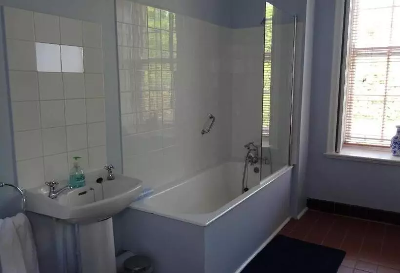 ベッドアンドブレックファースト Castlehacket House