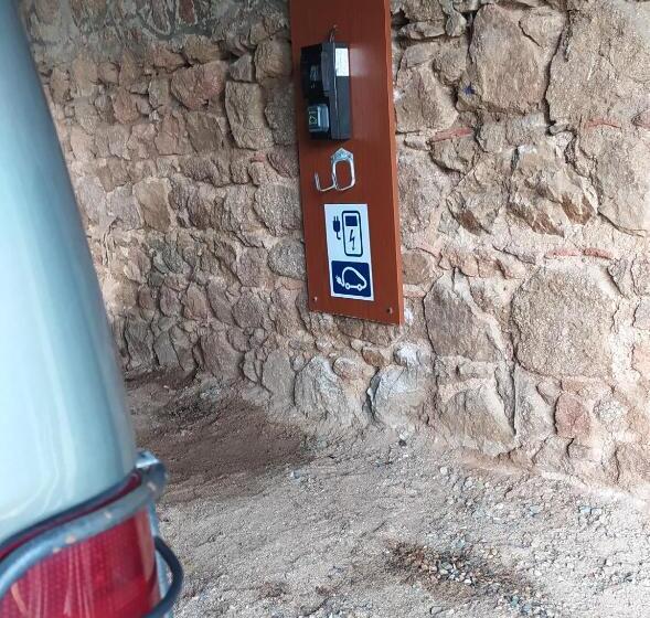 مبيت وإفطار Chambres D Hôtes La Hulotte 69