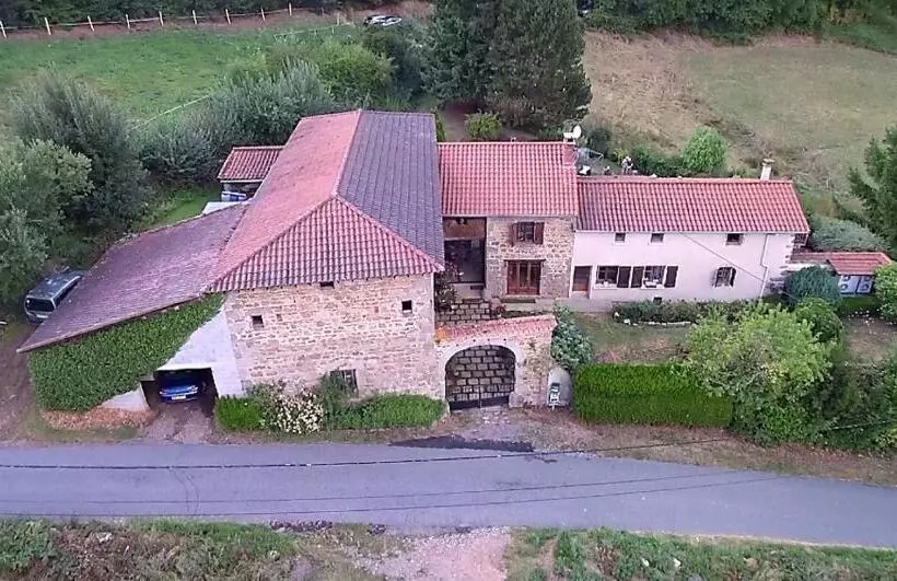 Aamiaismajoitus (B&B) Chambres D Hôtes La Hulotte 69