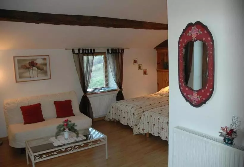 Aamiaismajoitus (B&B) Chambres D Hôtes La Hulotte 69