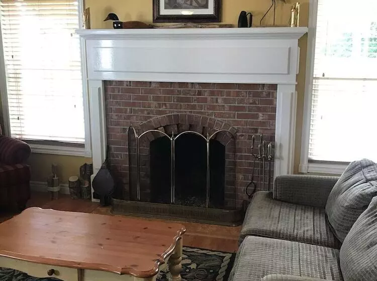 ベッドアンドブレックファースト Cresthaven By The Sea