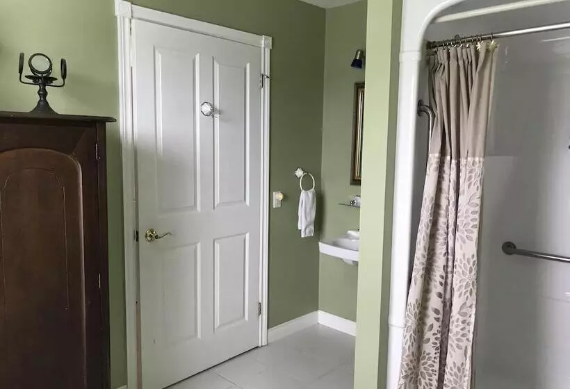 ベッドアンドブレックファースト Cresthaven By The Sea