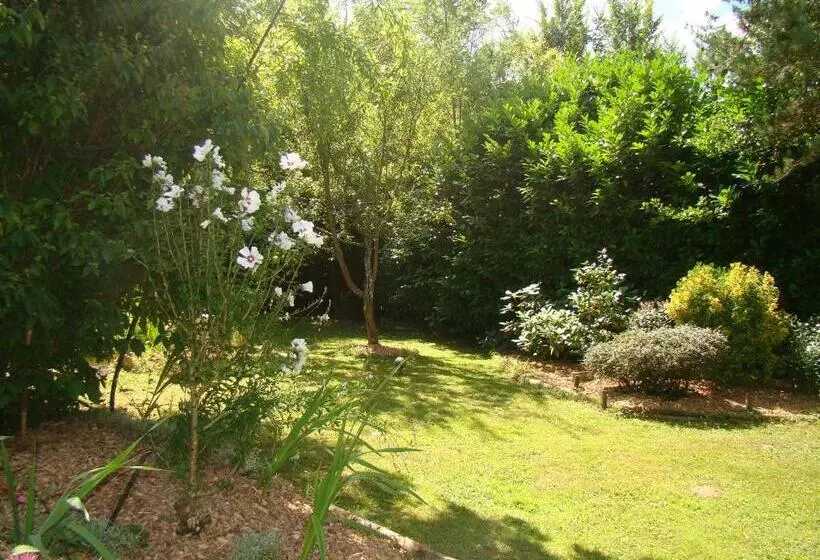 Aamiaismajoitus (B&B) La Grange De Félicie