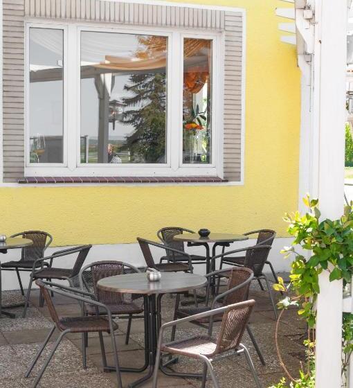 Bed and Breakfast Landhaus Nauenburg