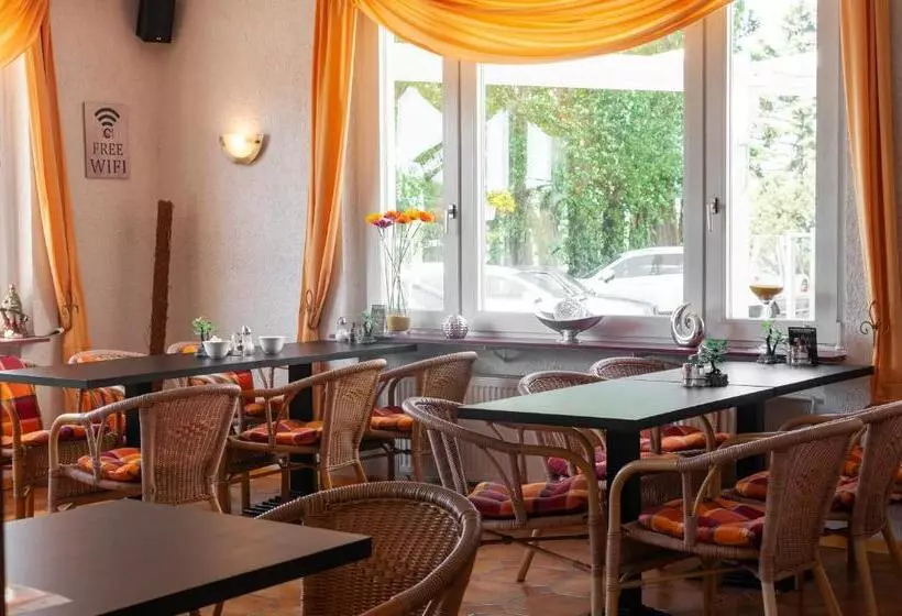 Aamiaismajoitus (B&B) Landhaus Nauenburg