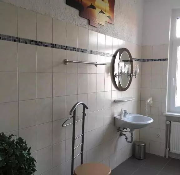 Aamiaismajoitus (B&B) Landhaus Nauenburg