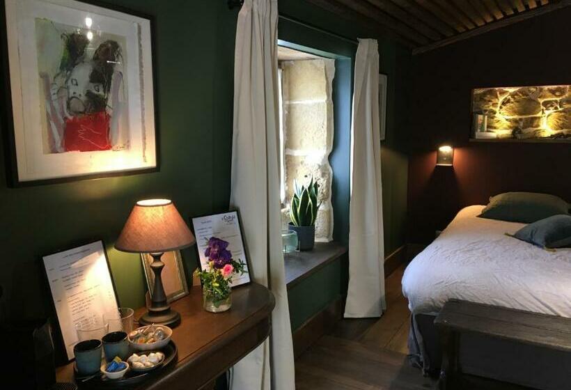 ベッドアンドブレックファースト Le Château De Lunel