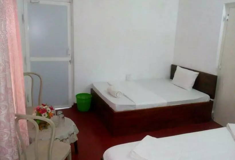 ベッドアンドブレックファースト Midland Hotel Rooms Kanampella