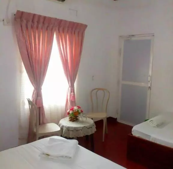 ベッドアンドブレックファースト Midland Hotel Rooms Kanampella