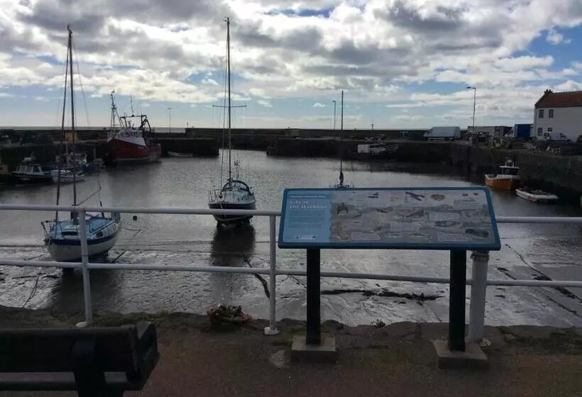 Aamiaismajoitus (B&B) Sma Harbour Hoose