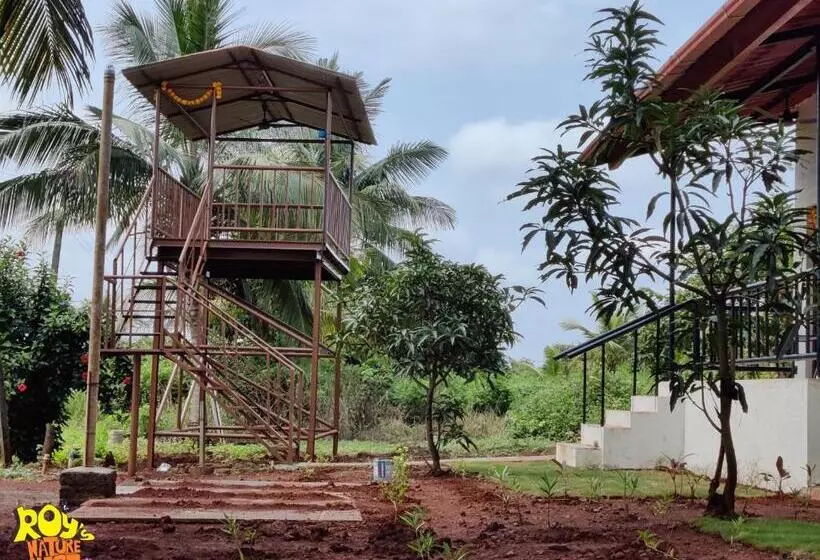 ホテル Roy S Nature Nest   Farm Stay Near Malshej Ghats
