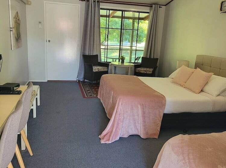 Motel Dartmouth Motor Inn