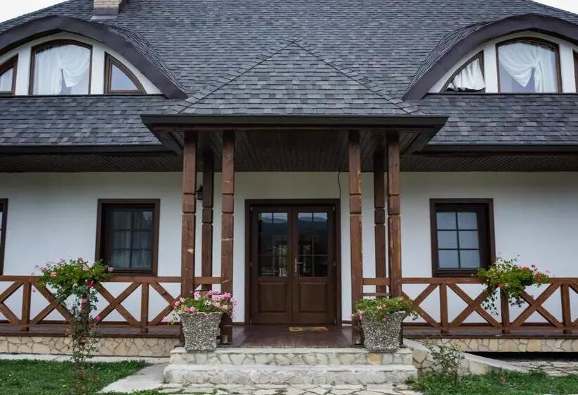 Majatalo Casa Strabunicului