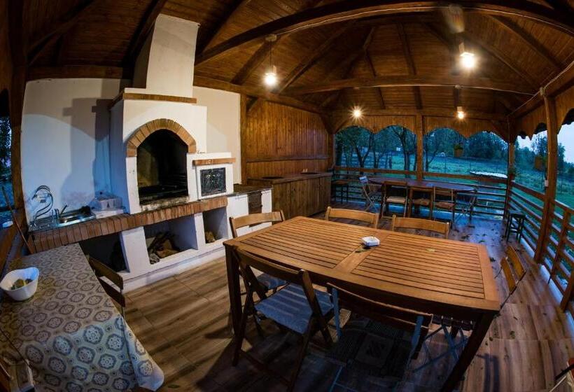 Pensão Casa Strabunicului