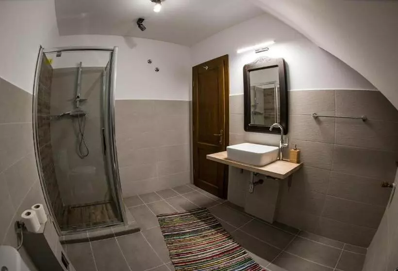 Majatalo Casa Strabunicului