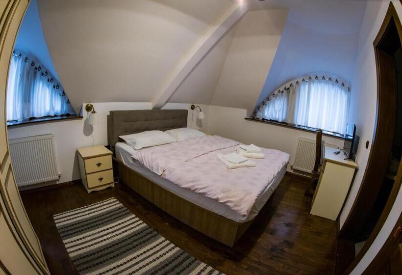 Pensão Casa Strabunicului