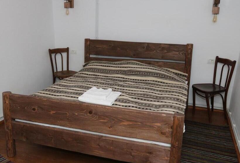 Pensão Casa Strabunicului