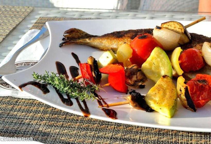 Пансион Conacul Sarbesc