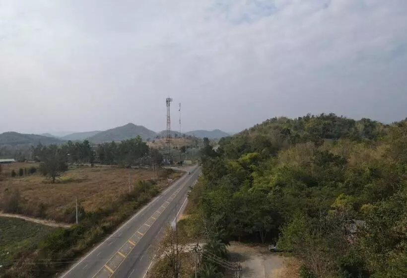 Majatalo Kongkarn Resort And Farmstay