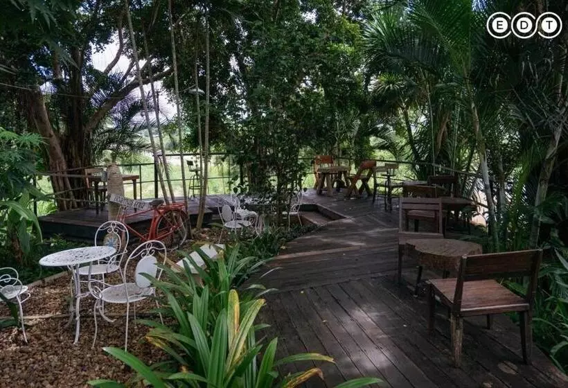 Majatalo Kongkarn Resort And Farmstay